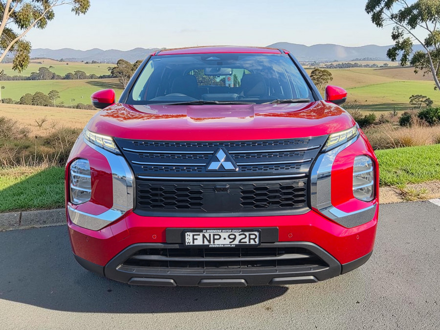 2022 MY22.5 Mitsubishi Outlander ZM ES SUV Image 2