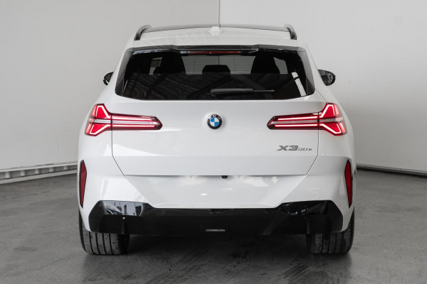 2026 BMW X3 G45 30e xDrive SUV image 5