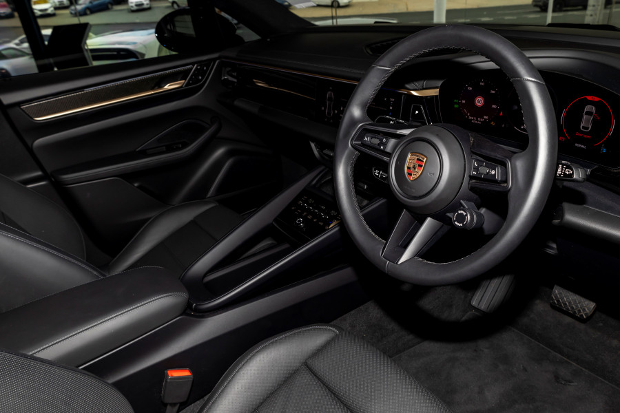2025 [THIS VEHICLE IS SOLD]