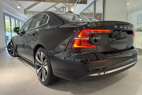 2024 MY25 Volvo S60  Ultra B5 Bright Sedan Image 3