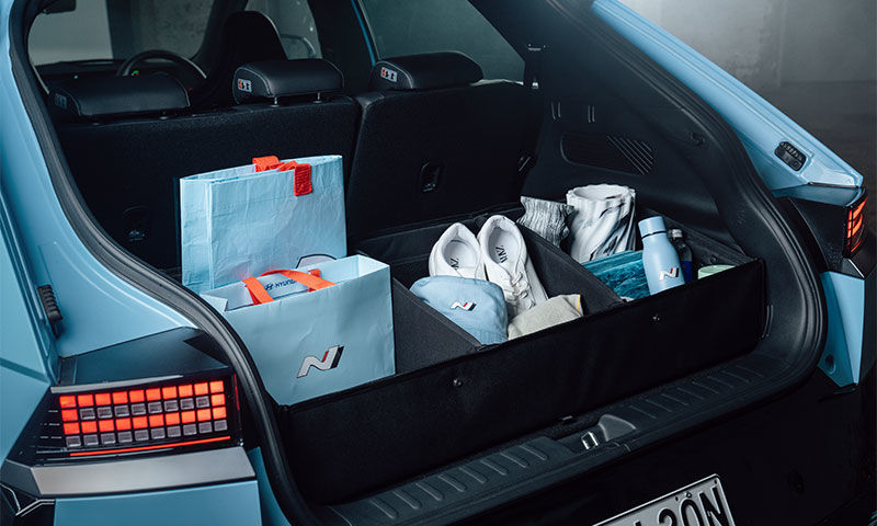 Luxury cargo organiser