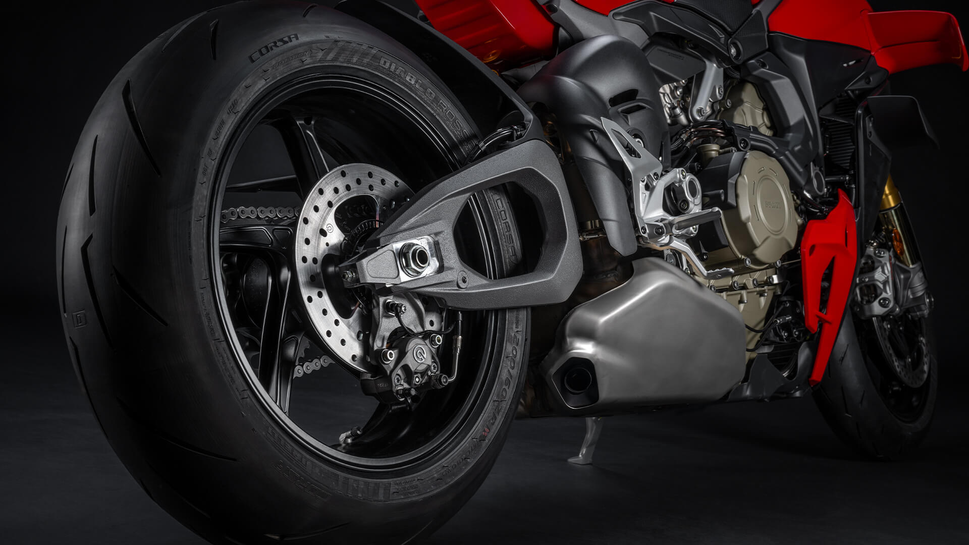New Ducati Streetfighter V4, V4 S Image