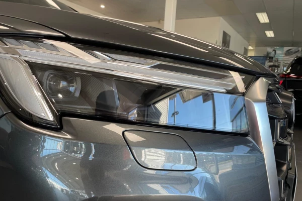 2025 Audi SQ7 4M TFSI SUV Image 10