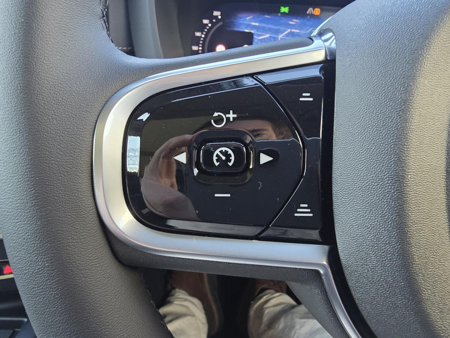 2026 Volvo XC60 UZ Ultra B5 Dark SUV Image 19