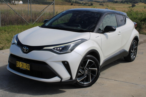 2020 Toyota C-HR NGX50R Koba SUV Image 3