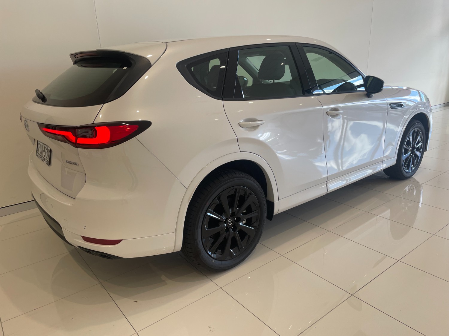 2024 Mazda CX-60 KH Series G40e GT Vision Technology SUV Image 3