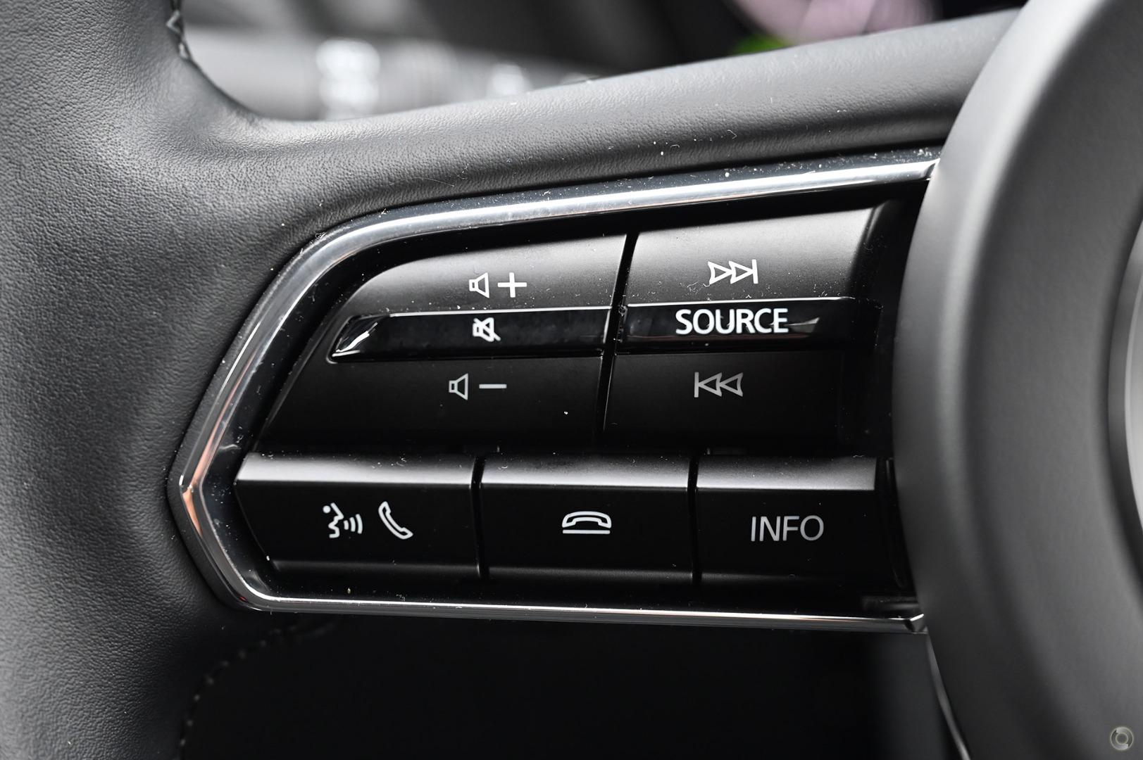 2024 Mazda CX-60 KH Series P50e Evolve SUV Image 13