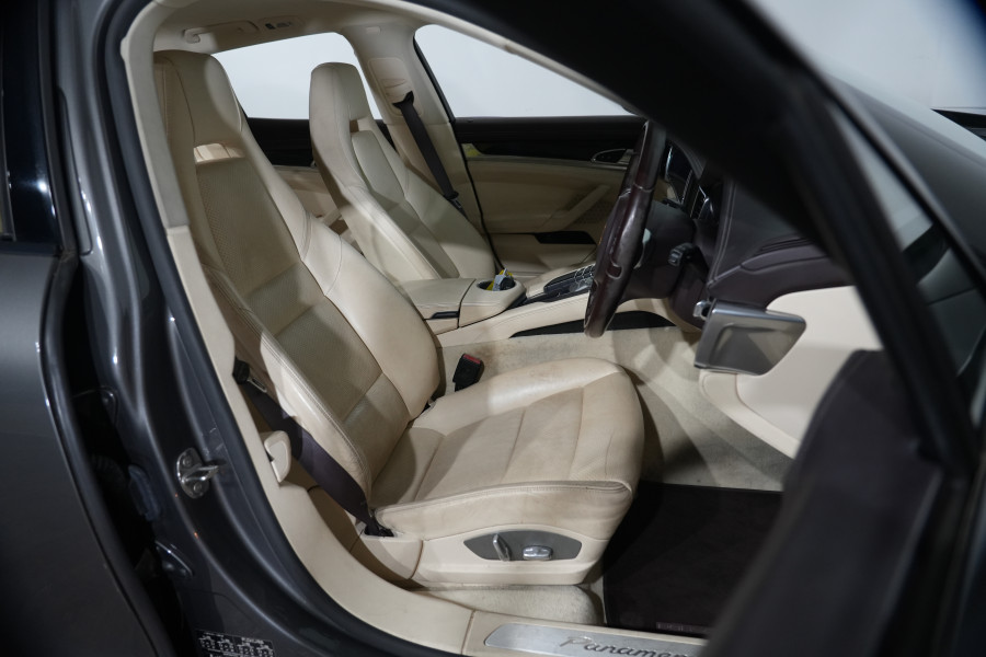 2015 Porsche Panamera Coupe
