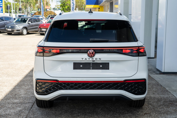 2025 MY26 Volkswagen Tayron R4 195TSI R-Line SUV Image 5
