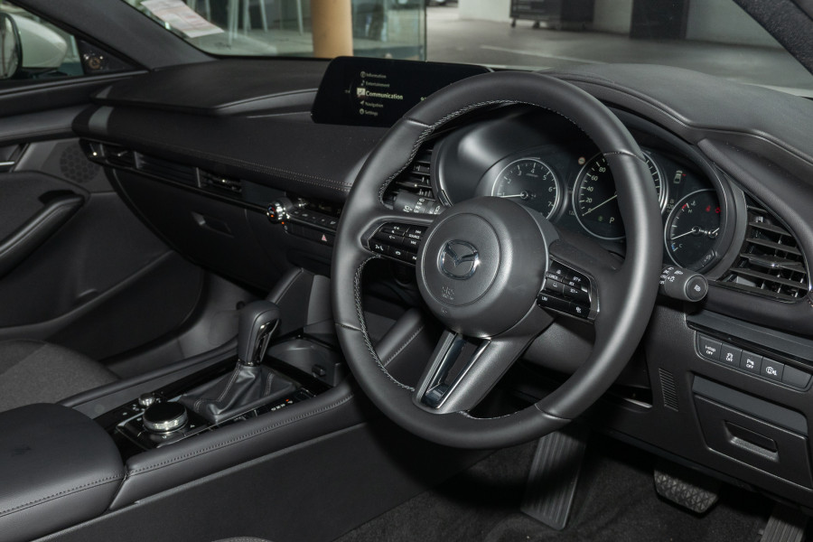2025 Mazda 3 BP Series G20 Evolve Hatch Image 6