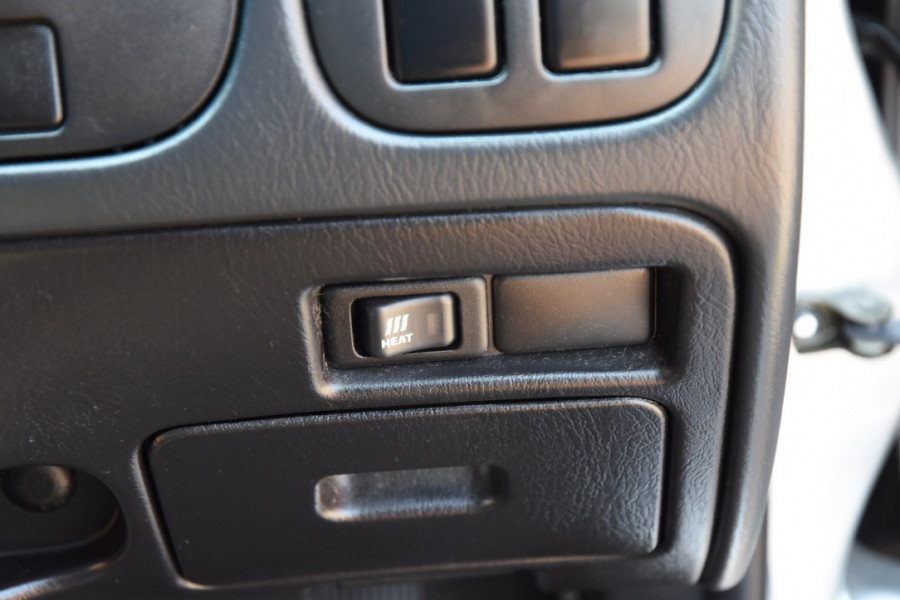 2015 Nissan Navara D22 S5 ST-R Utility Image 14