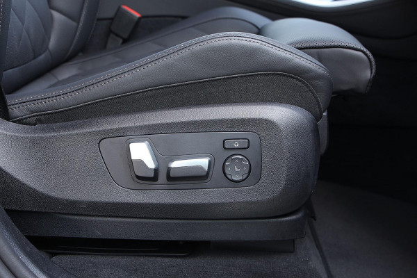 2025 BMW X5 G05 LCI xDrive30d M Sport SUV image 10