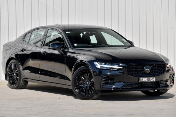 2024 Volvo S60  Recharge T8 Black Edition Sedan Image 4