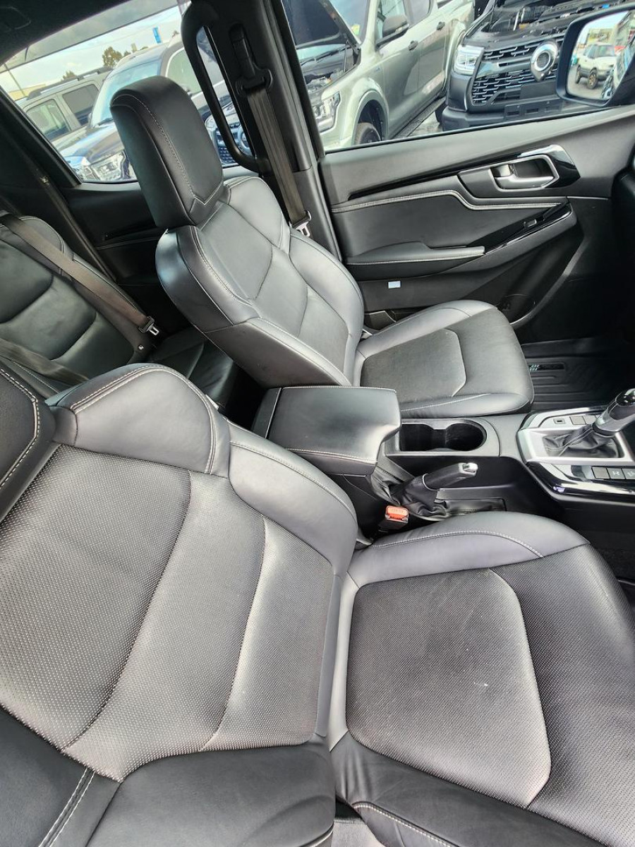 2021 Isuzu D-MAX RG X-TERRAIN Ute Image 10