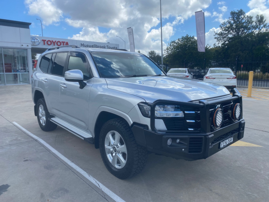 2023 Toyota LandCruiser FJA300R GXL SUV Image 1
