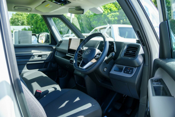 2025 Volkswagen ID. Buzz Cargo EBN BEV550 Van Image 8