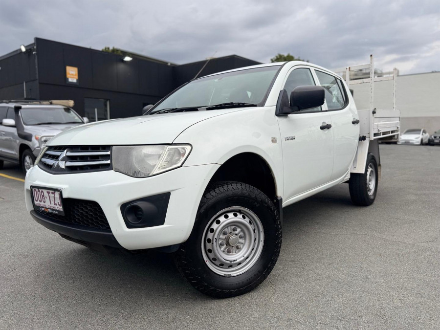 2011 Mitsubishi Triton MN GLX Ute Image 1