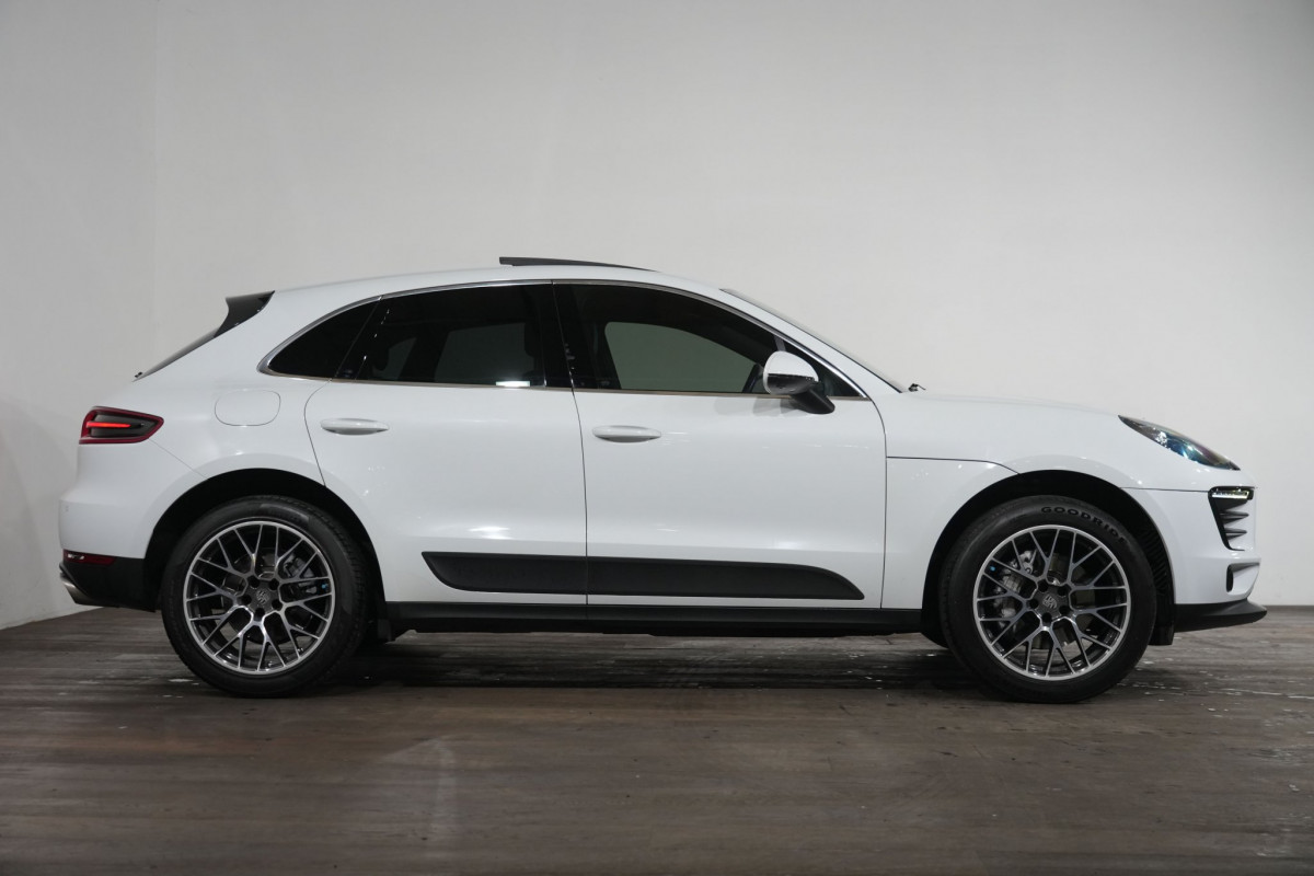 2018 Porsche Macan S SUV