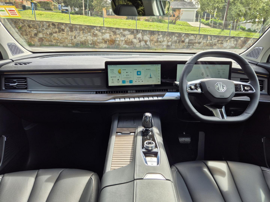 2025 MG QS IS31 Essence SUV Image 9