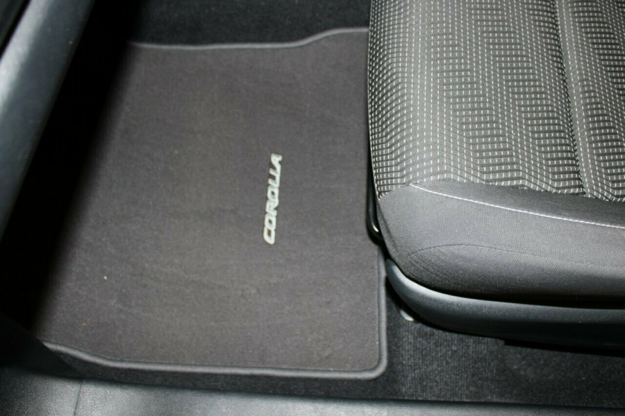 2013 Toyota Corolla ZRE182R Ascent Sport Hatch Image 17