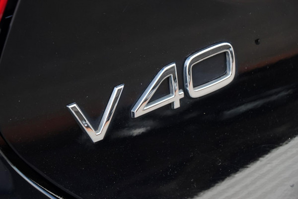 2015 MY16 Volvo V40  T4 Luxury Hatch Image 5