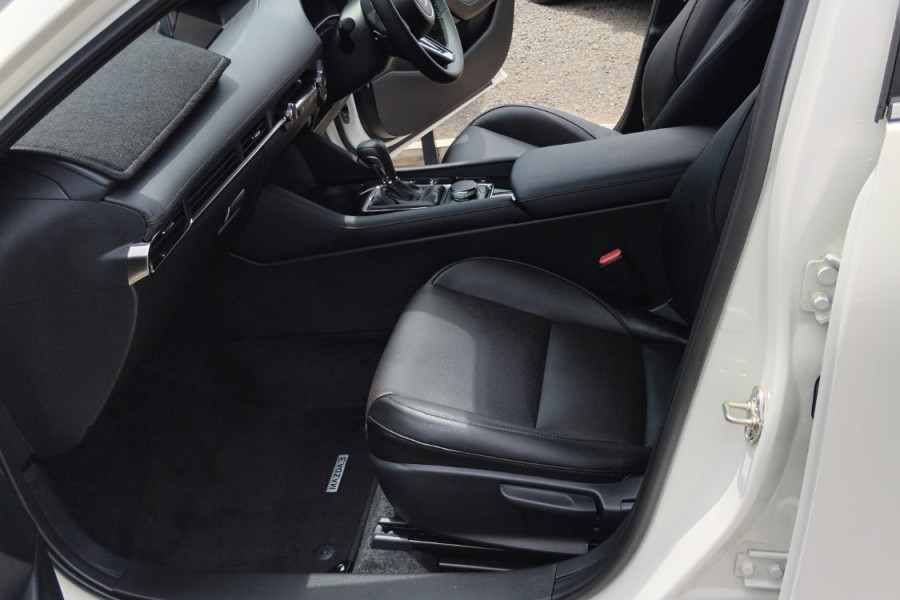 2023 Mazda 3 BP Series G25 Astina Hatch Image 29