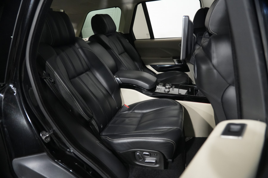 2014 Land Rover Range Rover Autobiography SUV Image 29