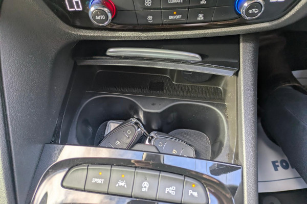 2018 Holden Commodore ZB RS Liftback Image 16
