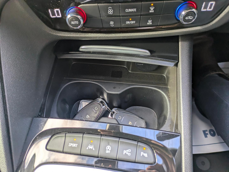 2018 Holden Commodore ZB RS Liftback Image 16