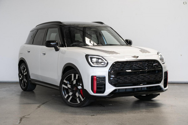 MINI Countryman JCW Favoured U25