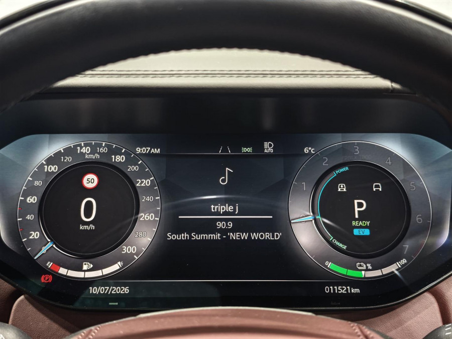 2024 MY25 Land Rover Range Rover L460 P460e Autobiography SUV Image 31
