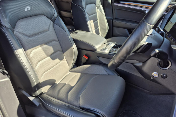 2020 MY21 Volkswagen Touareg CR 210TDI R-Line SUV Image 6