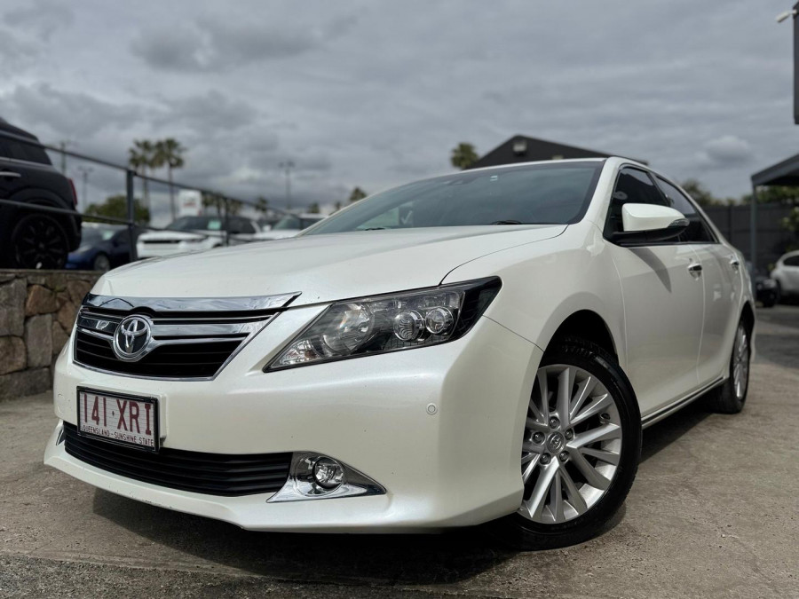 2017 Toyota Aurion GSV50R Presara Sedan Image 2