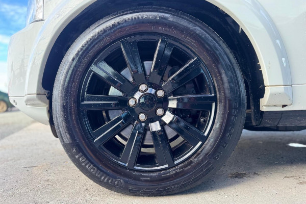 2015 Land Rover Discovery Series 4 SDV6 HSE SUV Image 23