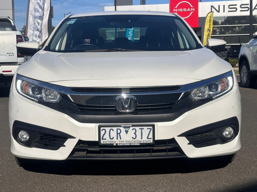 2016 Honda Civic 10th Gen VTi-L Sedan Image 4
