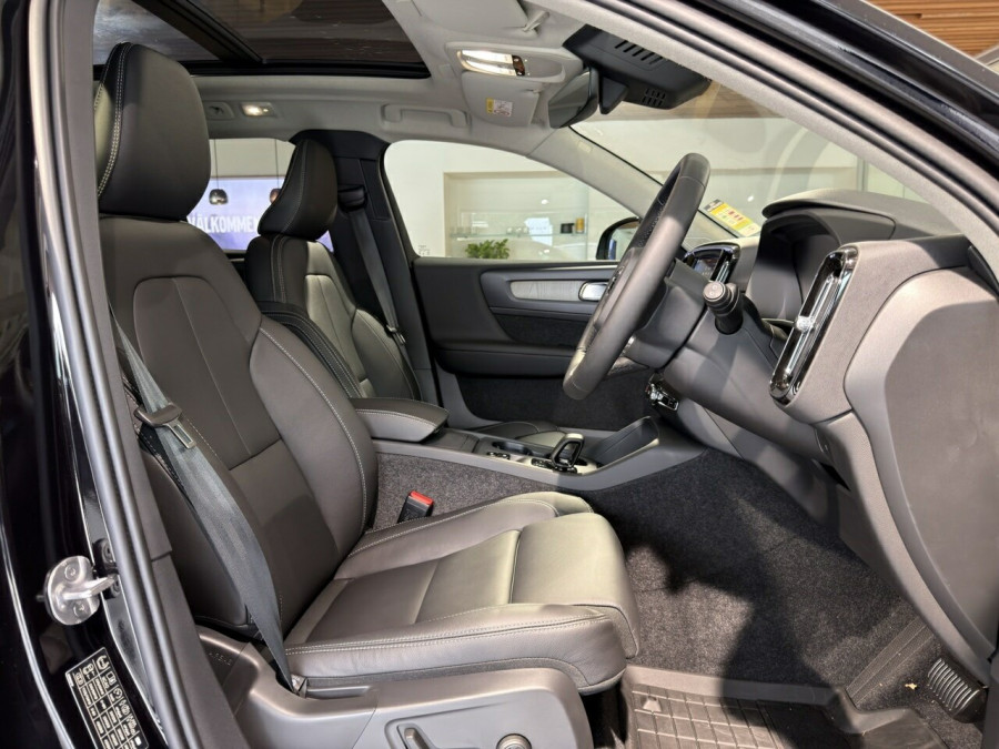 2026 Volvo XC40 XZ Plus B4 SUV Image 12
