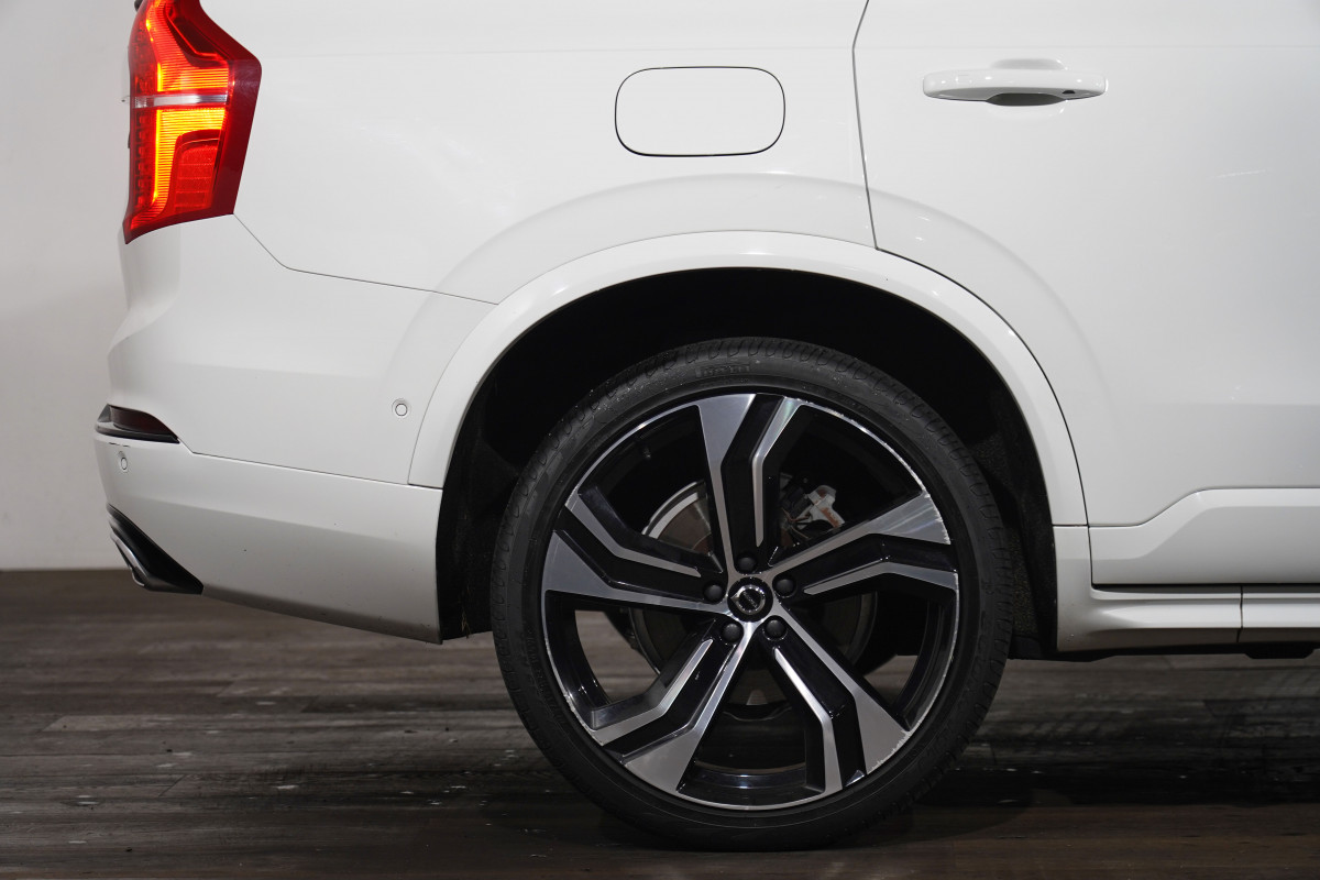 2020 Volvo XC90 T6 R-Design (Awd) SUV Image 6