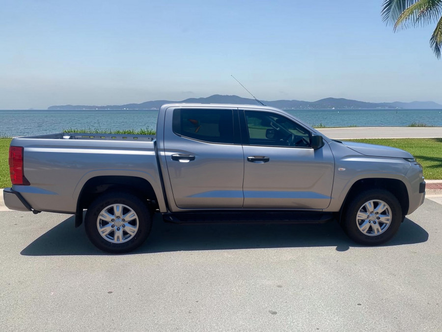 2026 Mitsubishi Triton MV GLX+ Ute Image 7