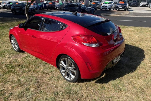 2014 Hyundai Veloster FS3 Veloster + Hatch Image 5