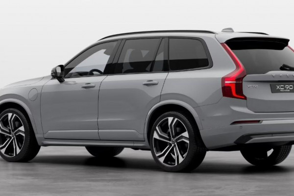 2024 Volvo XC90  Recharge Ultimate T8 Plug-In Hybrid SUV Image 5