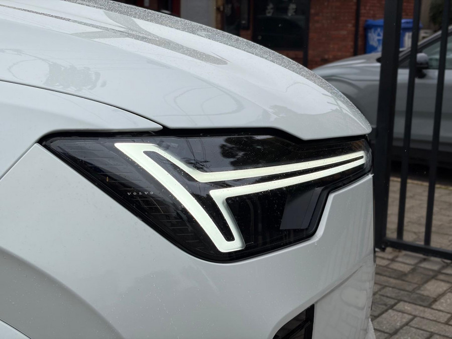 2026 Volvo XC90 L Series Plus B5 Bright SUV Image 2