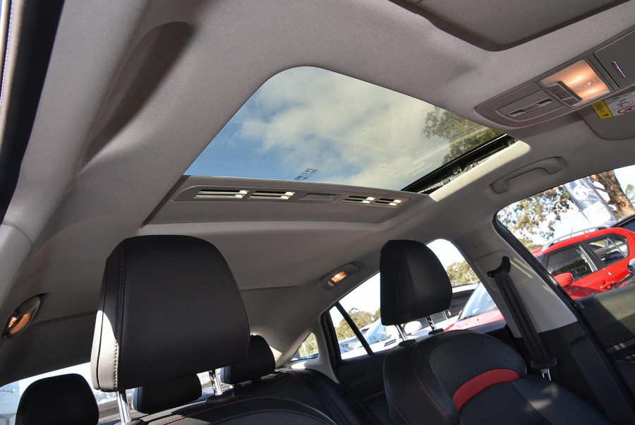 2024 MY25 MG MG5  Essence Sedan Image 8