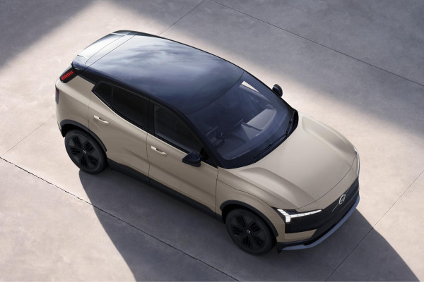 2026 MY27 Volvo EX30 Cross Country  P8 SUV Image 11