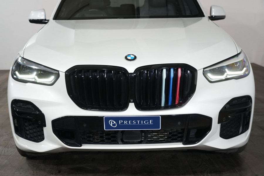2022 BMW X5 xDrive30d SUV Image 3