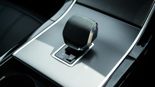 2024 Land Rover Range Rover Evoque L551 HSE SUV image 14