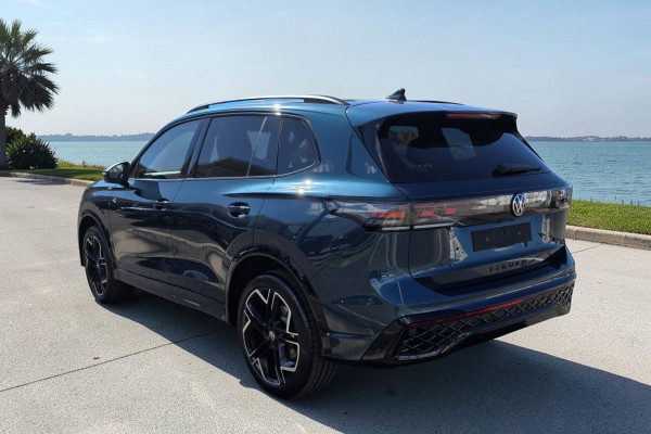 2026 Volkswagen Tiguan CT 195TSI R-Line SUV Image 3