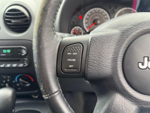 2005 Jeep Cherokee KJ Sport SUV