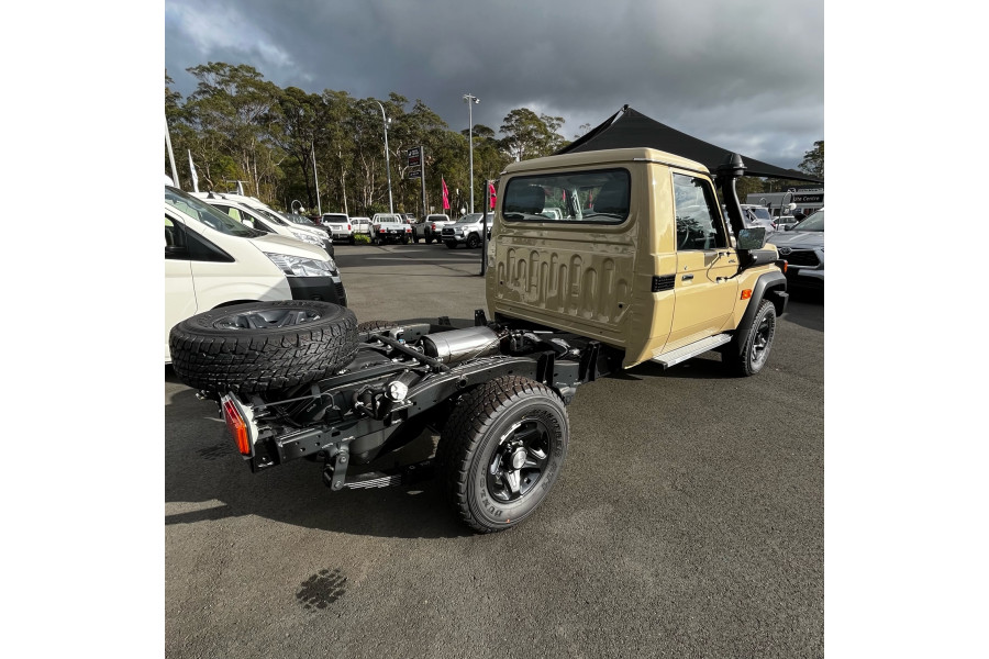 2025 Toyota LandCruiser VDJ79R GXL V8 Single-Cab Cab-Chassis Image 14