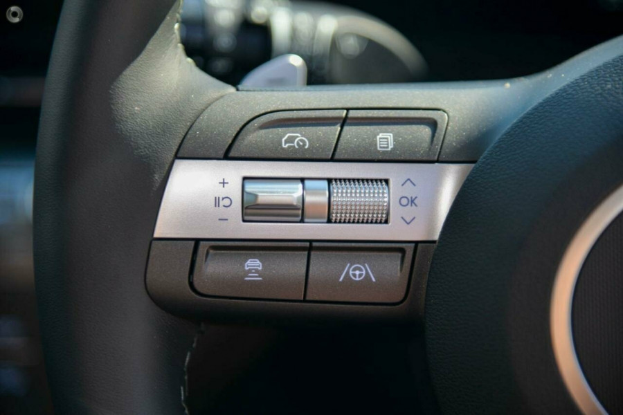 2025 Hyundai KONA SX2.V2 Premium SUV Image 14