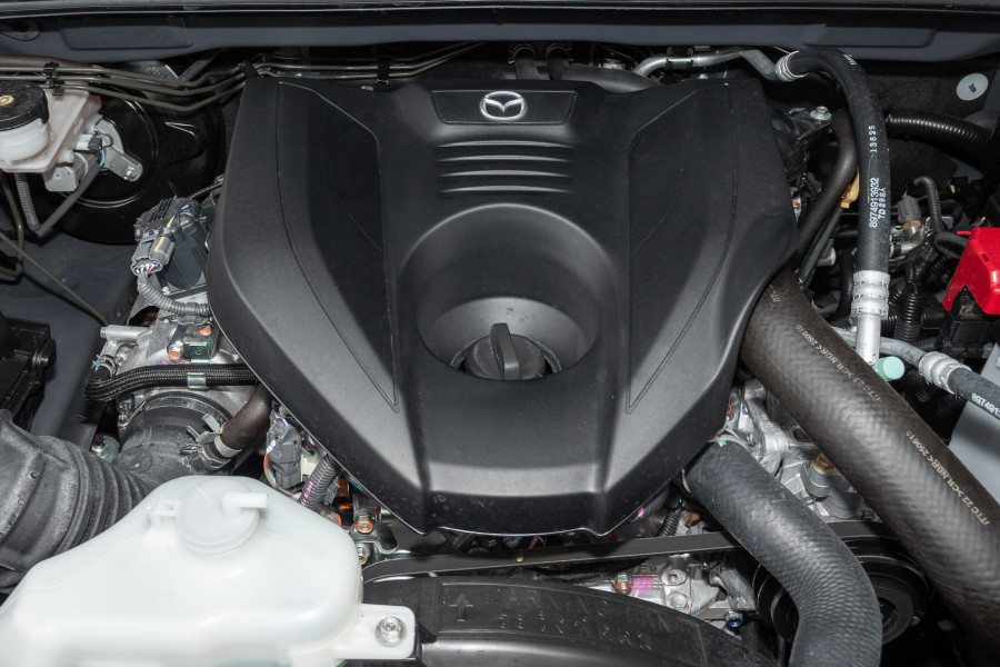 2025 Mazda BT-50 TF XT Cab Chassis Image 17